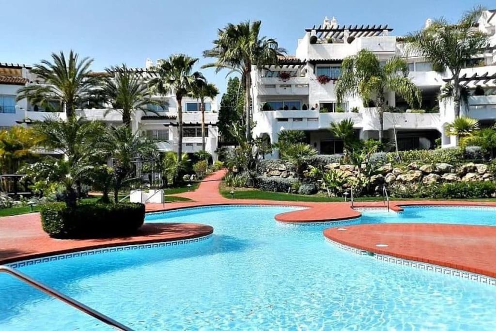 Caprichoso En El Corazon De Puerto Banus Lejlighed